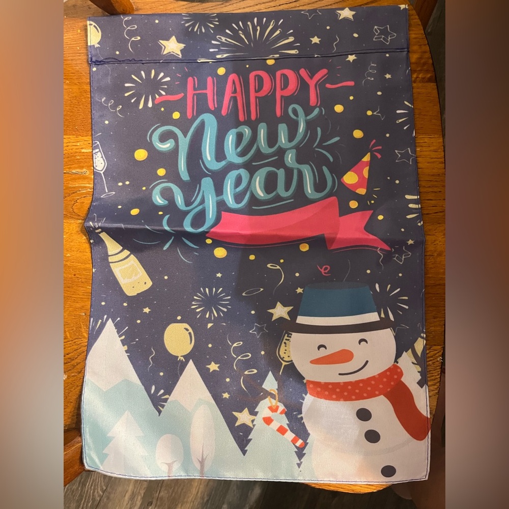 Brand new Garden Flags and. 12" x 18". NEW  
pole not included